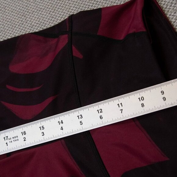 Lululemon All Sport Crop Patterned Backspin Stroke Dashing Purple Leggings 2 - Picture 10 of 12